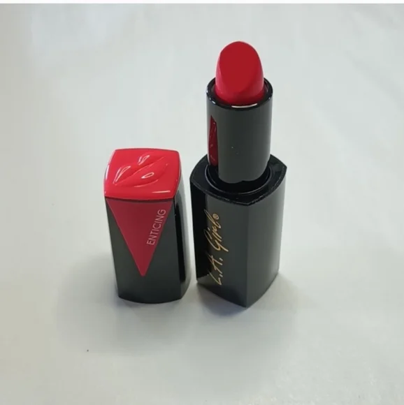๐น3/$12 LA Girl Lip Attraction Lipstick in Enticing - Picture 4 of 7